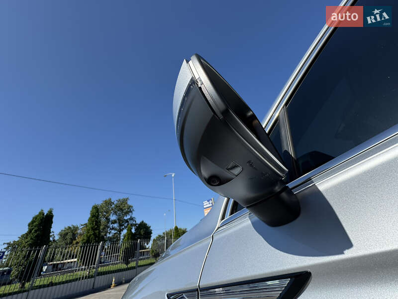 Внедорожник / Кроссовер Volkswagen Tiguan 2022 в Киеве