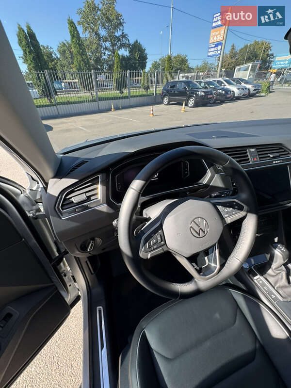Внедорожник / Кроссовер Volkswagen Tiguan 2022 в Киеве