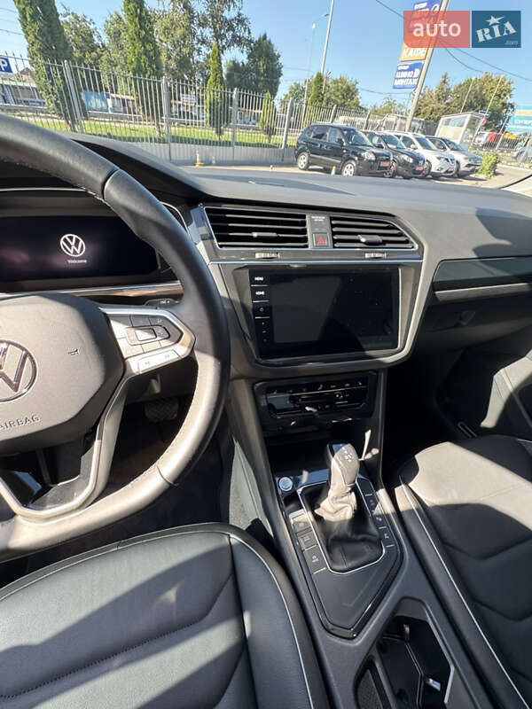 Внедорожник / Кроссовер Volkswagen Tiguan 2022 в Киеве
