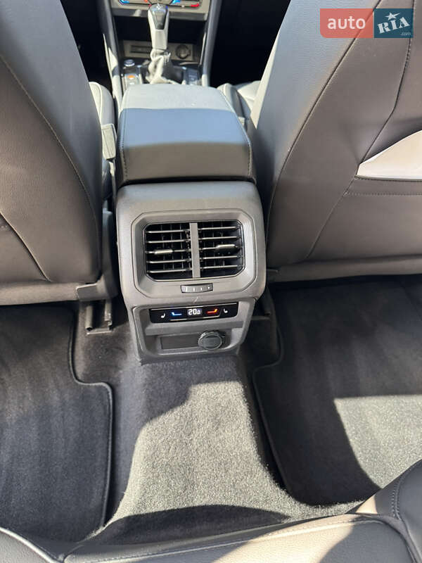 Внедорожник / Кроссовер Volkswagen Tiguan 2022 в Киеве