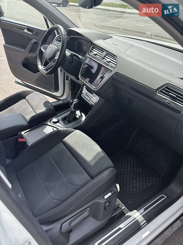 Внедорожник / Кроссовер Volkswagen Tiguan 2021 в Ровно