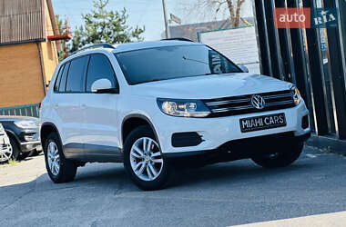 Внедорожник / Кроссовер Volkswagen Tiguan 2016 в Харькове