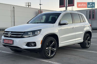 Внедорожник / Кроссовер Volkswagen Tiguan 2016 в Киеве