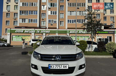 Внедорожник / Кроссовер Volkswagen Tiguan 2014 в Софиевской Борщаговке
