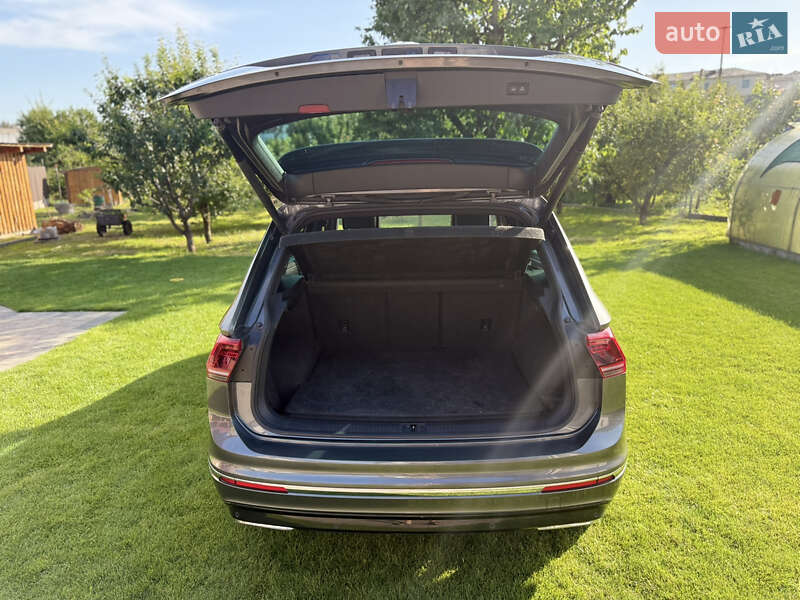 Внедорожник / Кроссовер Volkswagen Tiguan 2016 в Ратным