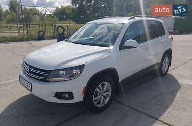 Внедорожник / Кроссовер Volkswagen Tiguan 2014 в Киеве