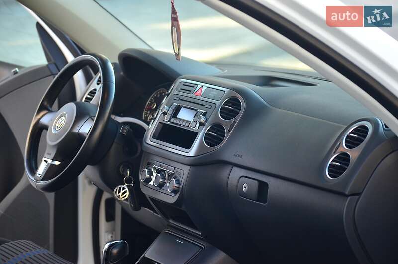 Внедорожник / Кроссовер Volkswagen Tiguan 2010 в Днепре фото 16 Внедорожник / Кроссовер Volkswagen Tiguan 2010 в Днепре