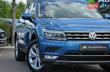 Внедорожник / Кроссовер Volkswagen Tiguan 2016 в Киеве