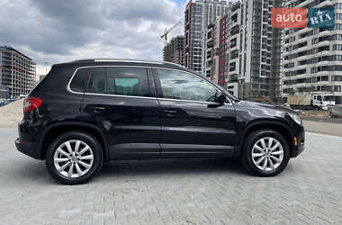 Позашляховик / Кросовер Volkswagen Tiguan 2011 в Києві