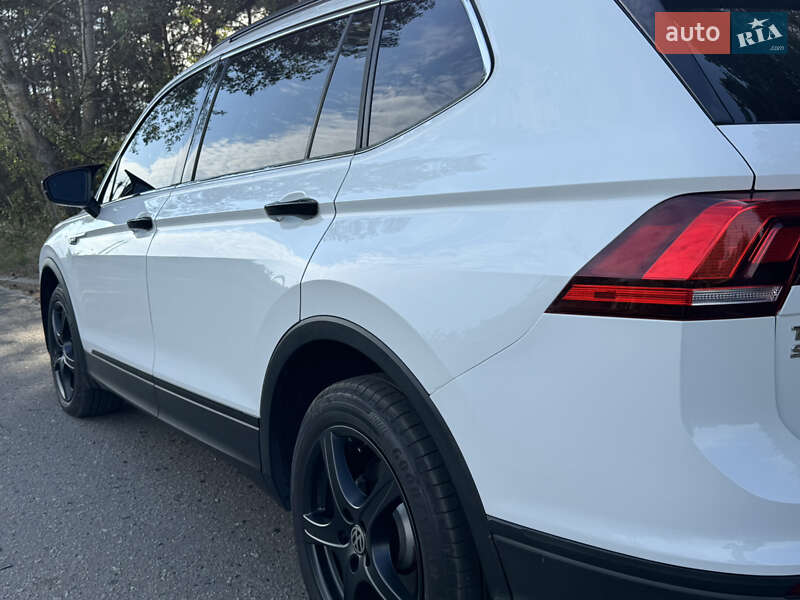 Внедорожник / Кроссовер Volkswagen Tiguan 2018 в Полтаве