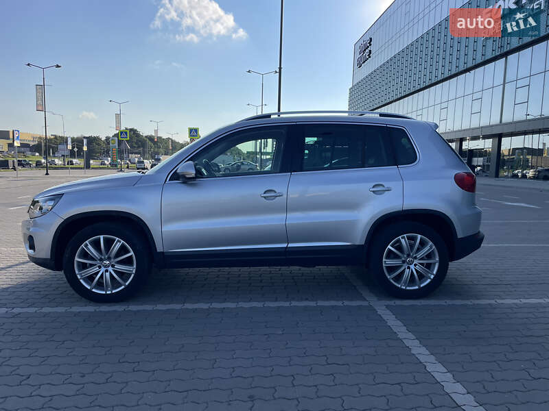 Внедорожник / Кроссовер Volkswagen Tiguan 2015 в Львове