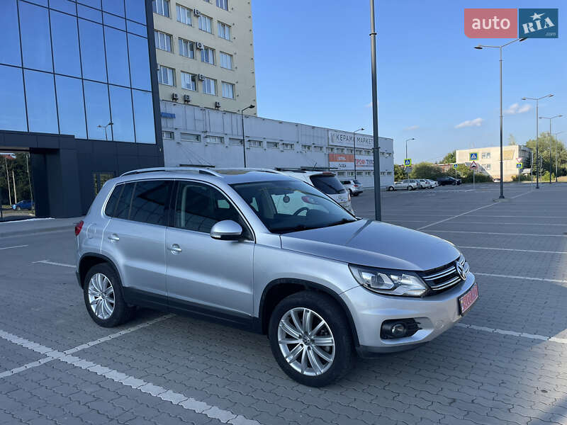 Внедорожник / Кроссовер Volkswagen Tiguan 2015 в Львове