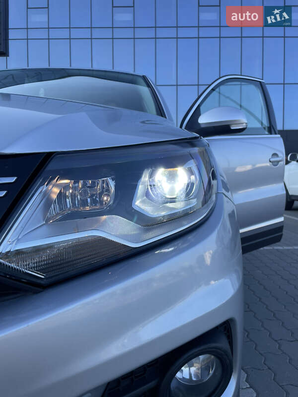 Внедорожник / Кроссовер Volkswagen Tiguan 2015 в Львове