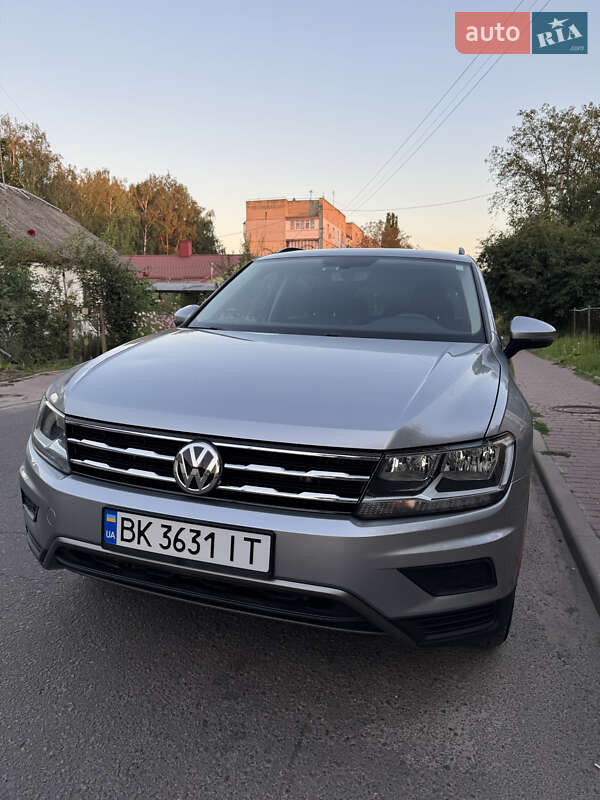 Позашляховик / Кросовер Volkswagen Tiguan 2020 в Рівному фото 3 Позашляховик / Кросовер Volkswagen Tiguan 2020 в Рівному