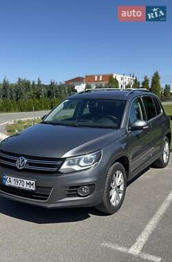 Позашляховик / Кросовер Volkswagen Tiguan 2015 в Вишневому