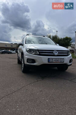 Позашляховик / Кросовер Volkswagen Tiguan 2012 в Чернігові