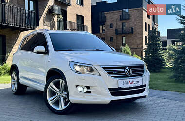 Позашляховик / Кросовер Volkswagen Tiguan 2011 в Івано-Франківську