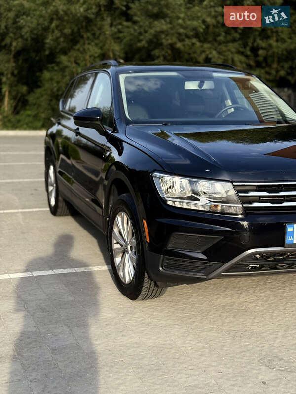 Позашляховик / Кросовер Volkswagen Tiguan 2019 в Новояворівську