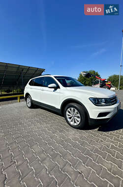 Позашляховик / Кросовер Volkswagen Tiguan 2020 в Благовіщенську