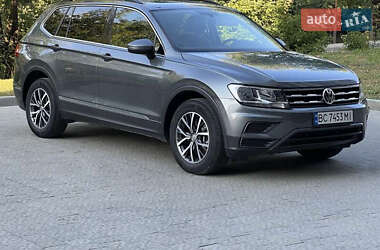 Внедорожник / Кроссовер Volkswagen Tiguan 2018 в Львове