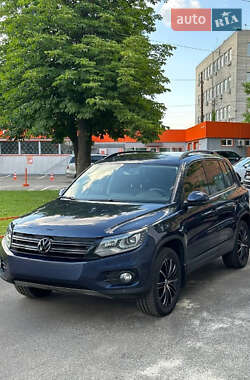 Позашляховик / Кросовер Volkswagen Tiguan 2015 в Львові