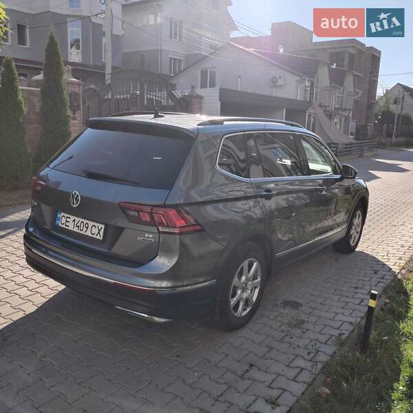 Внедорожник / Кроссовер Volkswagen Tiguan 2018 в Черновцах