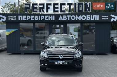 Позашляховик / Кросовер Volkswagen Tiguan 2016 в Чернівцях