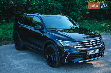 Позашляховик / Кросовер Volkswagen Tiguan 2024 в Львові