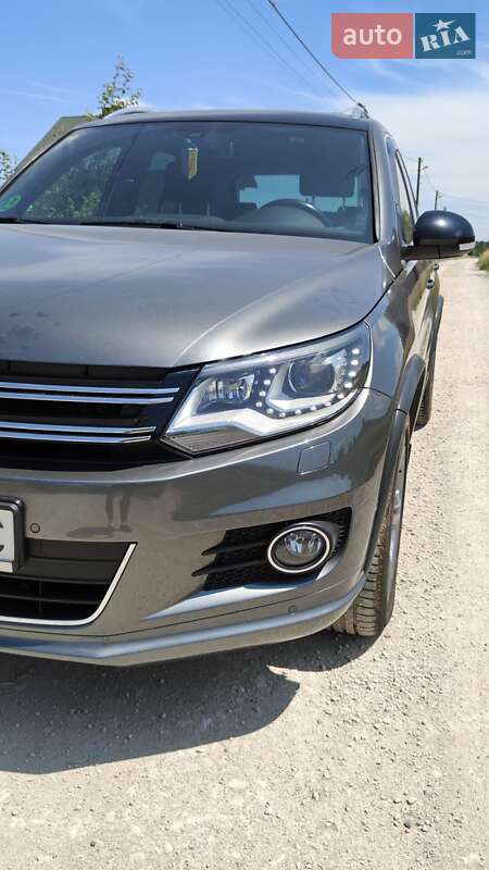 Внедорожник / Кроссовер Volkswagen Tiguan 2015 в Тернополе
