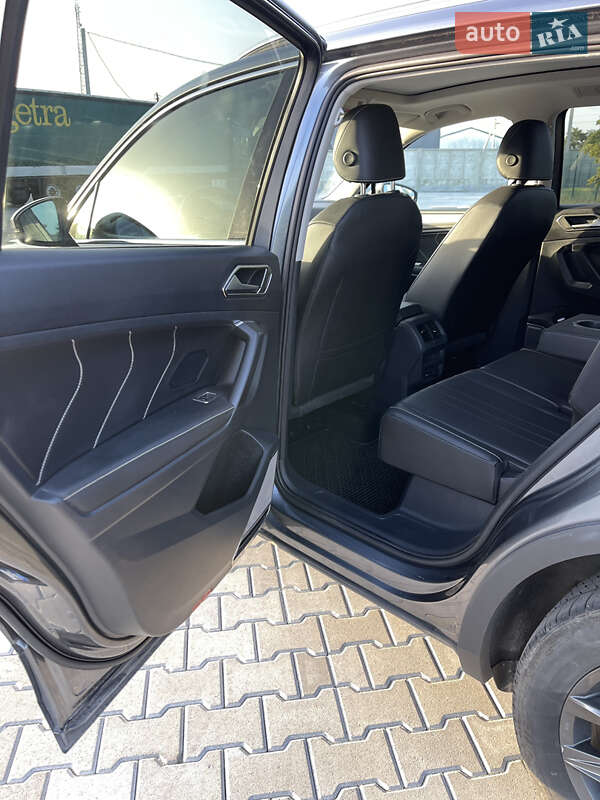 Внедорожник / Кроссовер Volkswagen Tiguan 2022 в Сарнах