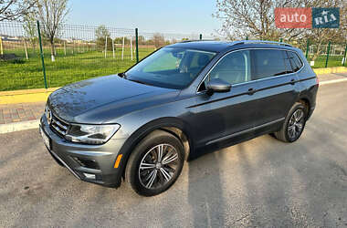 Внедорожник / Кроссовер Volkswagen Tiguan 2017 в Одессе