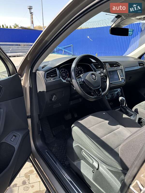 Внедорожник / Кроссовер Volkswagen Tiguan 2017 в Калуше фото 10 Внедорожник / Кроссовер Volkswagen Tiguan 2017 в Калуше