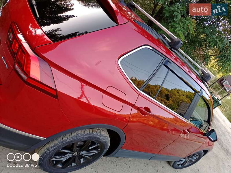 Позашляховик / Кросовер Volkswagen Tiguan 2022 в Рахові