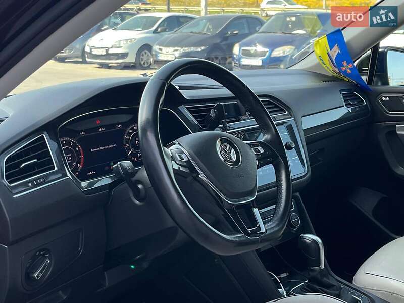 Позашляховик / Кросовер Volkswagen Tiguan 2018 в Львові