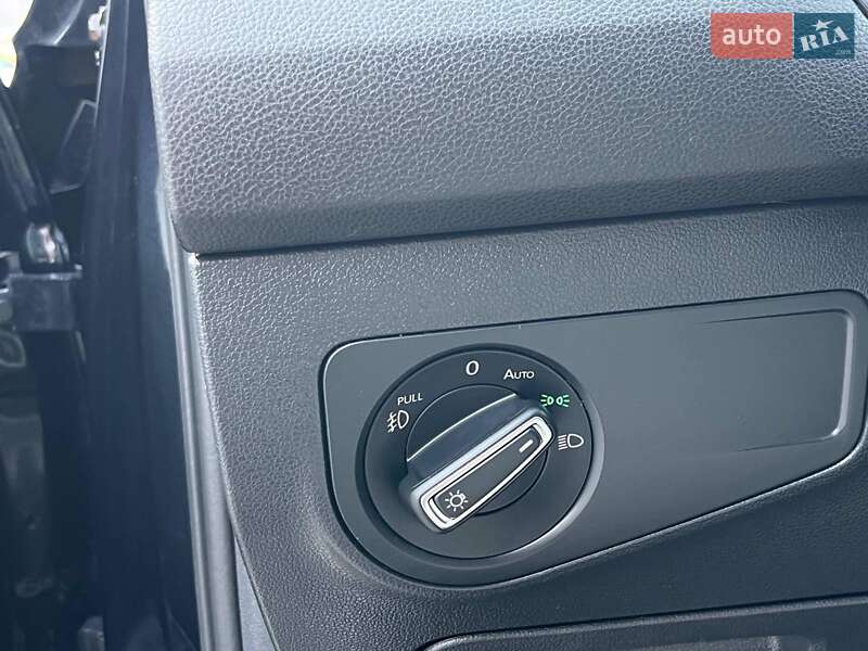 Позашляховик / Кросовер Volkswagen Tiguan 2018 в Львові