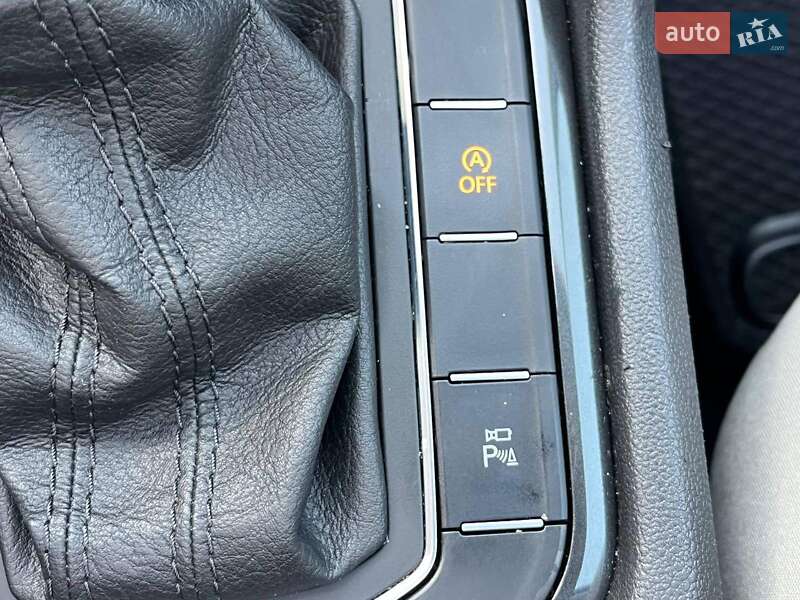 Позашляховик / Кросовер Volkswagen Tiguan 2018 в Львові