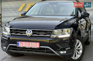 Позашляховик / Кросовер Volkswagen Tiguan 2017 в Києві