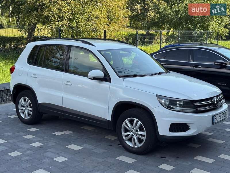 Внедорожник / Кроссовер Volkswagen Tiguan 2016 в Тернополе