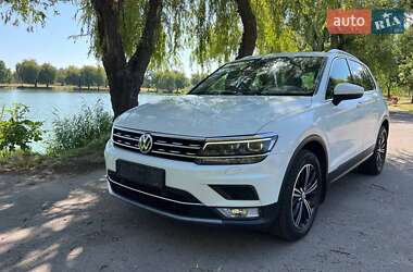 Внедорожник / Кроссовер Volkswagen Tiguan 2016 в Киеве