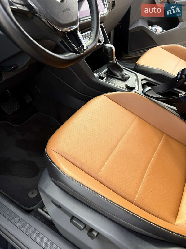 Позашляховик / Кросовер Volkswagen Tiguan 2019 в Києві фото 19 Позашляховик / Кросовер Volkswagen Tiguan 2019 в Києві