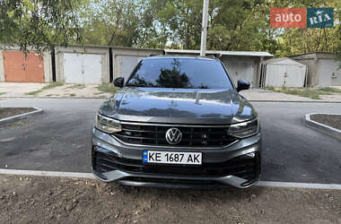Внедорожник / Кроссовер Volkswagen Tiguan 2021 в Днепре