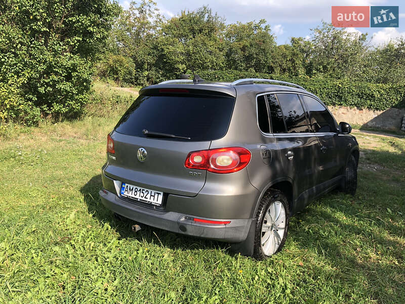 Позашляховик / Кросовер Volkswagen Tiguan 2010 в Коростені
