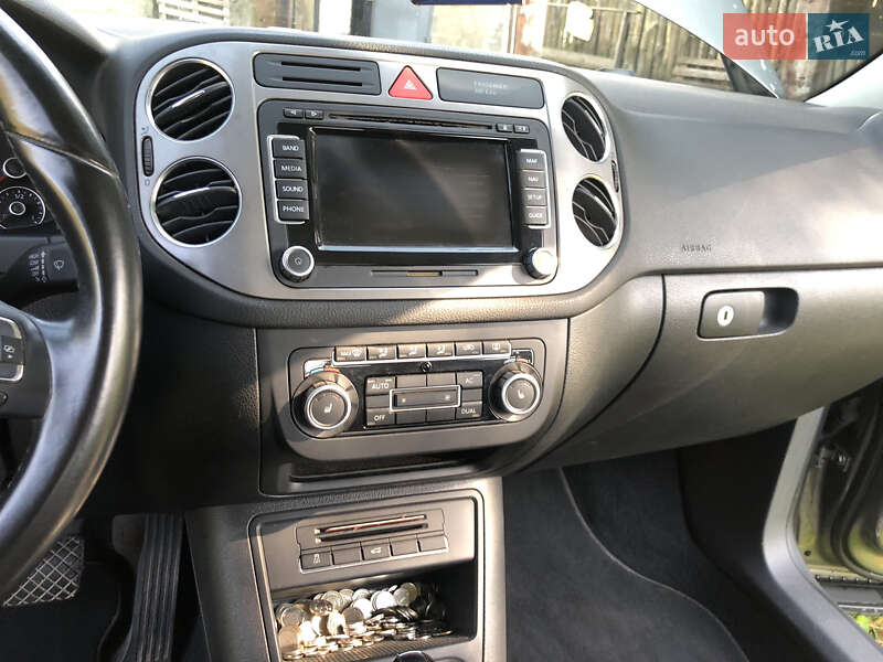 Позашляховик / Кросовер Volkswagen Tiguan 2010 в Коростені