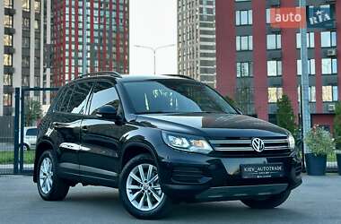 Позашляховик / Кросовер Volkswagen Tiguan 2017 в Києві