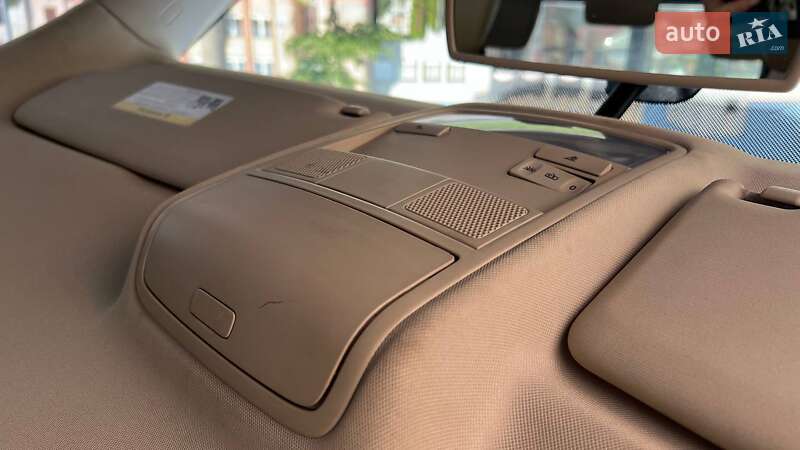 Внедорожник / Кроссовер Volkswagen Tiguan 2015 в Львове