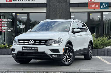 Внедорожник / Кроссовер Volkswagen Tiguan 2017 в Ужгороде