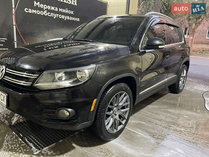 Позашляховик / Кросовер Volkswagen Tiguan 2013 в Кривому Розі