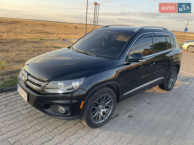 Позашляховик / Кросовер Volkswagen Tiguan 2013 в Кривому Розі