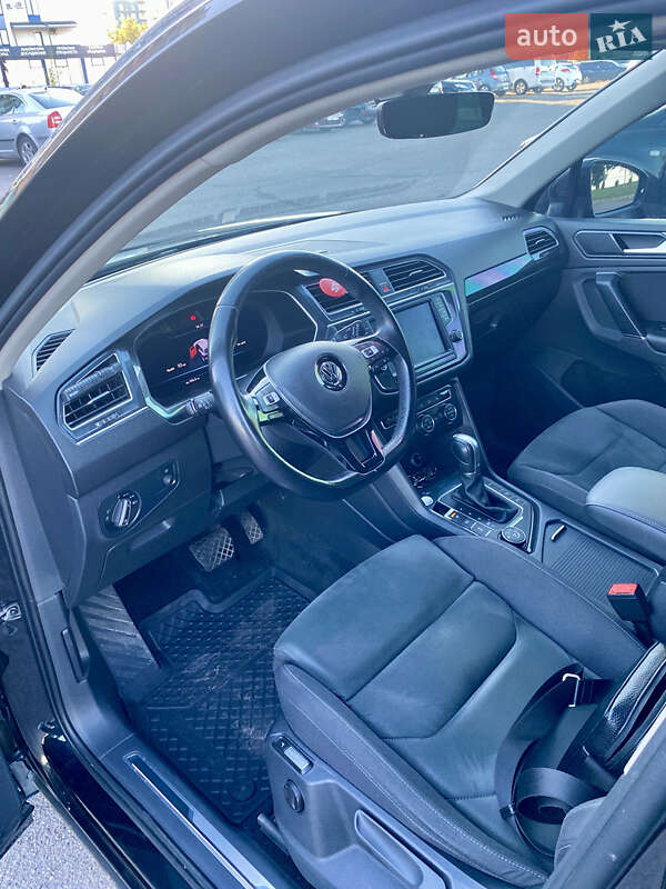 Позашляховик / Кросовер Volkswagen Tiguan 2016 в Черкасах
