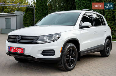 Позашляховик / Кросовер Volkswagen Tiguan 2016 в Рівному